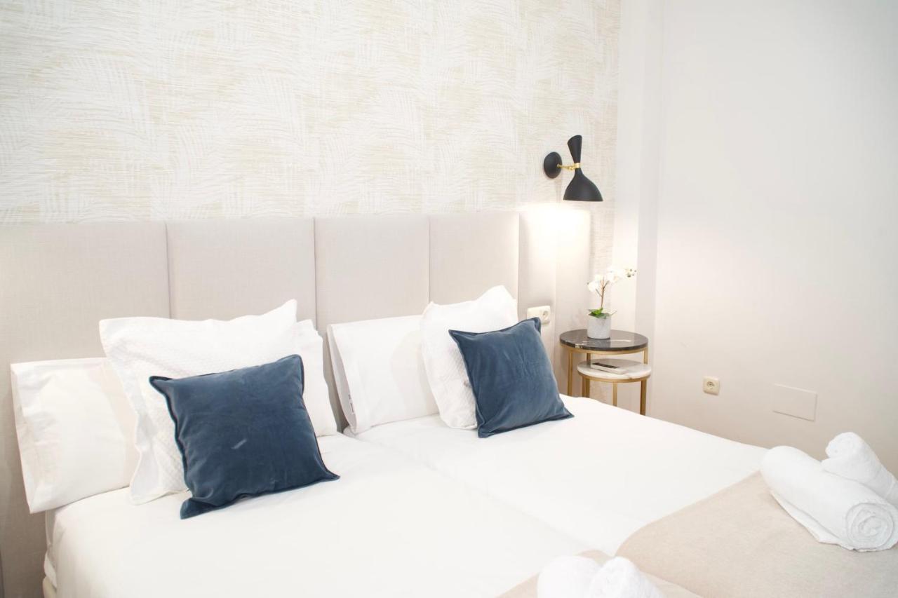 Colon & Soho By Ele Apartments Malaga Bagian luar foto