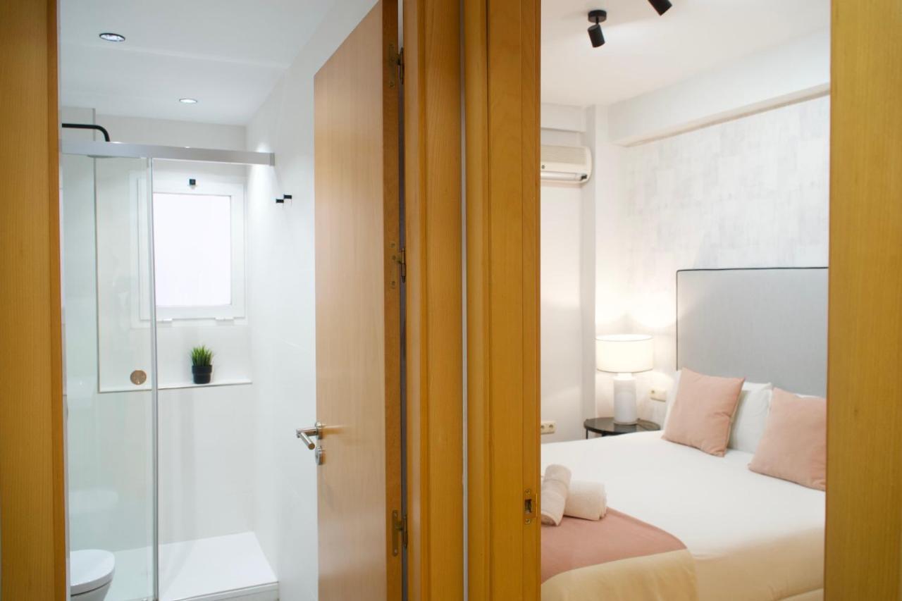 Colon & Soho By Ele Apartments Malaga Bagian luar foto