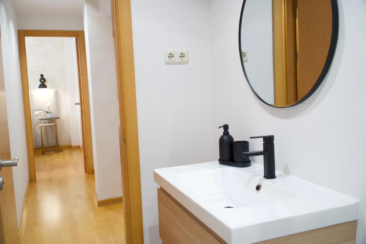 Colon & Soho By Ele Apartments Malaga Bagian luar foto